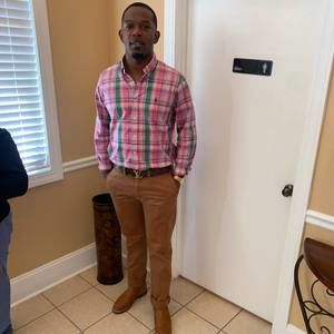 Meet your Posher, Dennis